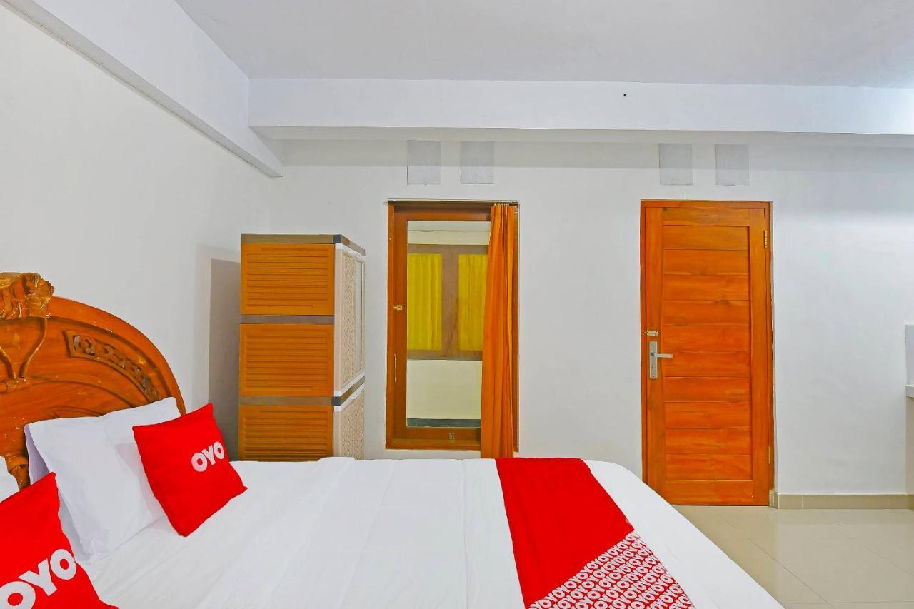 Oyo 90967 Soka Asri Guest House Darmasaba Luaran gambar
