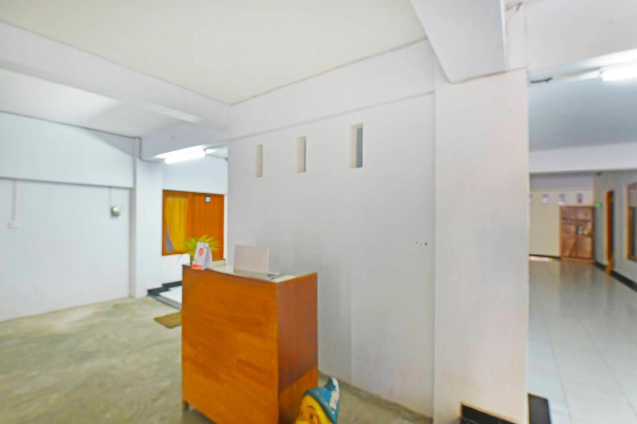 Oyo 90967 Soka Asri Guest House Darmasaba Luaran gambar