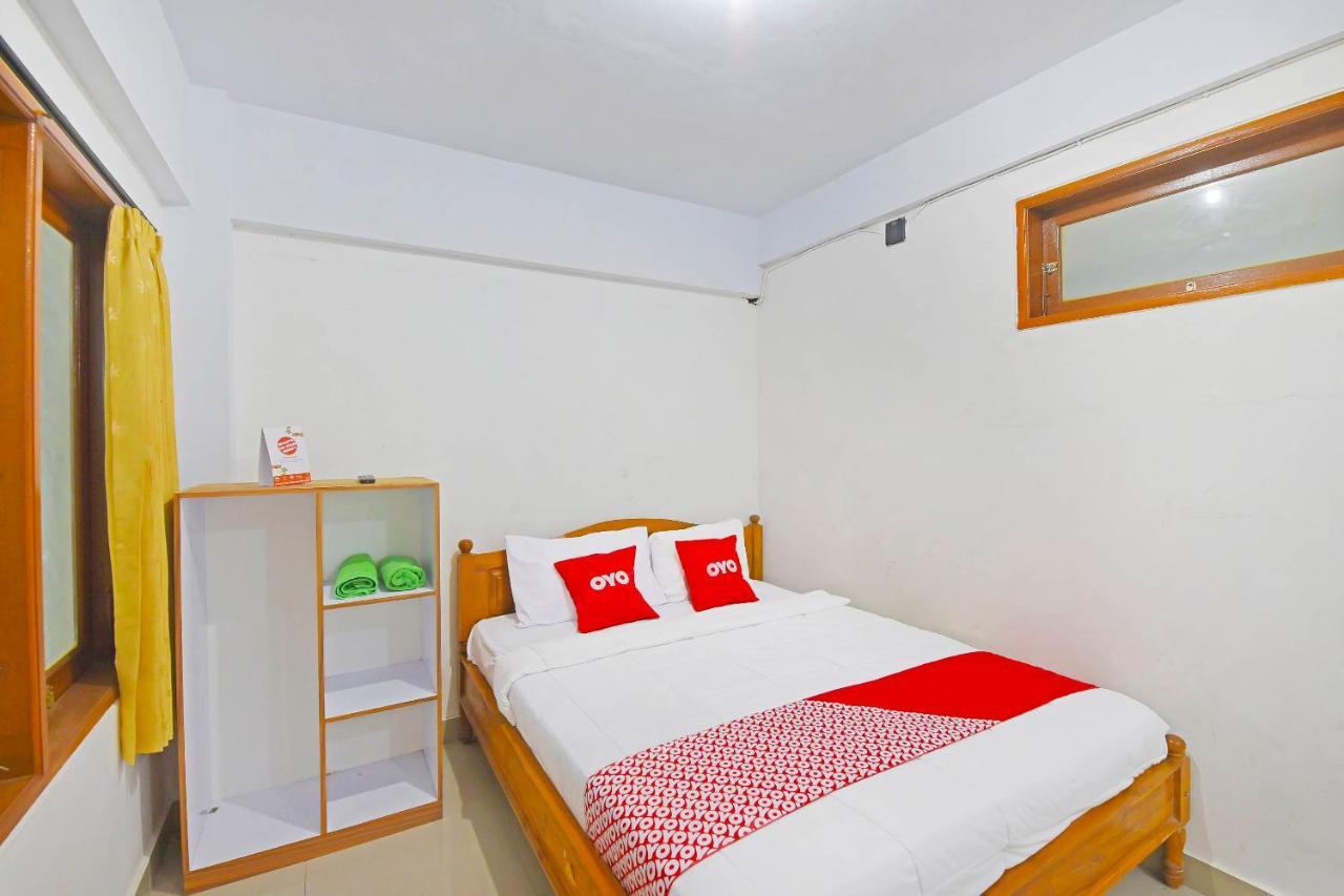 Oyo 90967 Soka Asri Guest House Darmasaba Luaran gambar