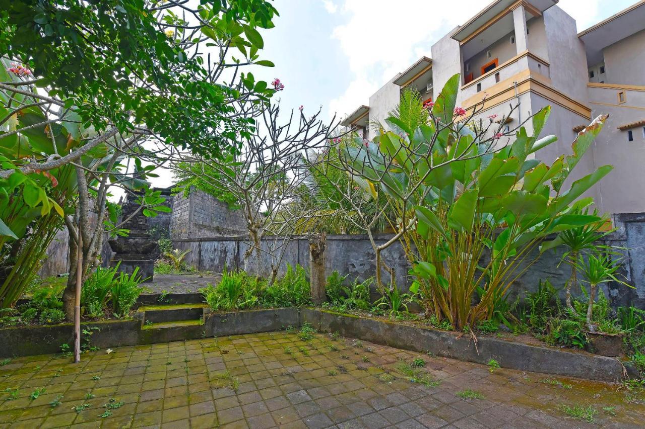 Oyo 90967 Soka Asri Guest House Darmasaba Luaran gambar