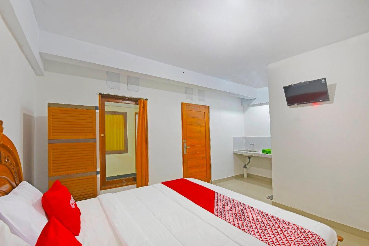 Oyo 90967 Soka Asri Guest House Darmasaba Luaran gambar